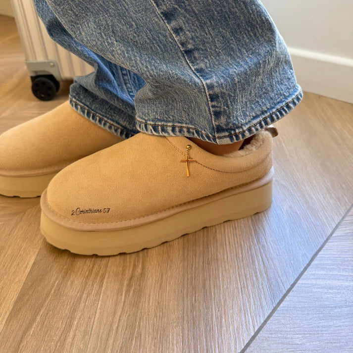 2 Corinthians 5:7 Clogs