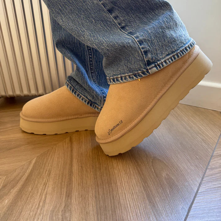 2 Corinthians 5:7 Clogs